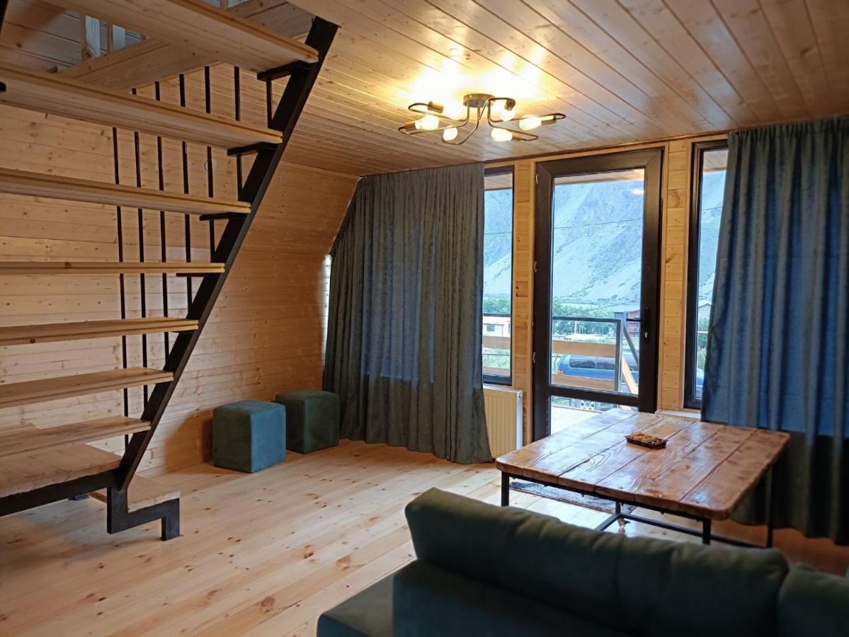 Kazbegi Folk Appartement Buitenkant foto