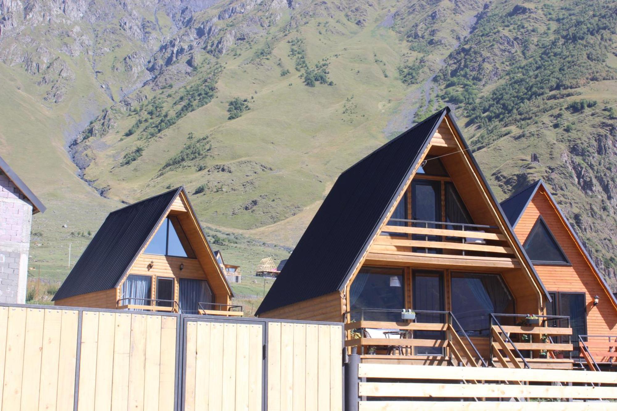 Kazbegi Folk Appartement Buitenkant foto