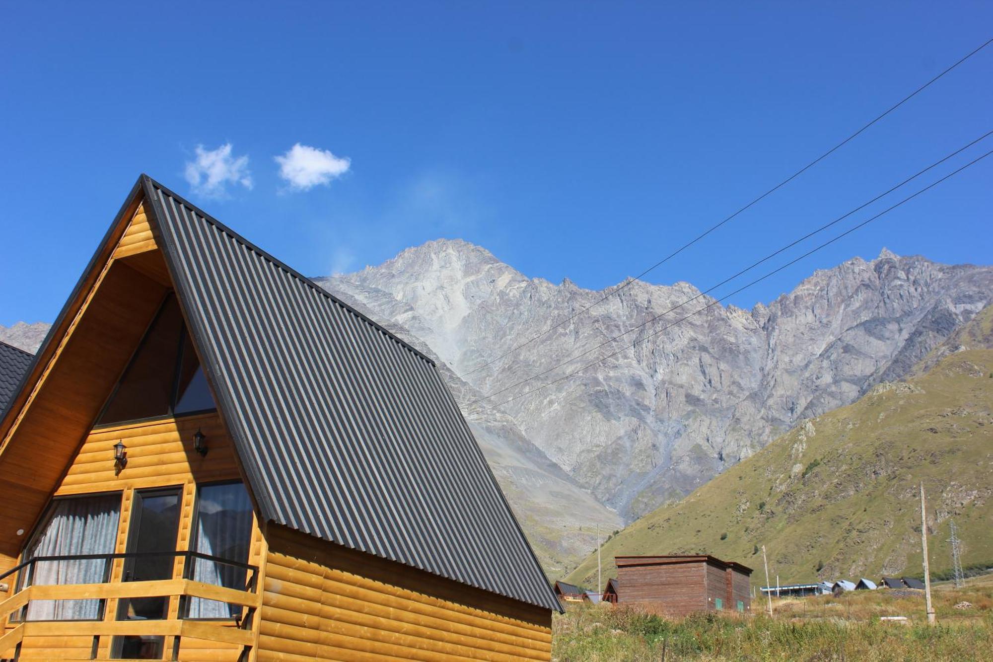 Kazbegi Folk Appartement Buitenkant foto