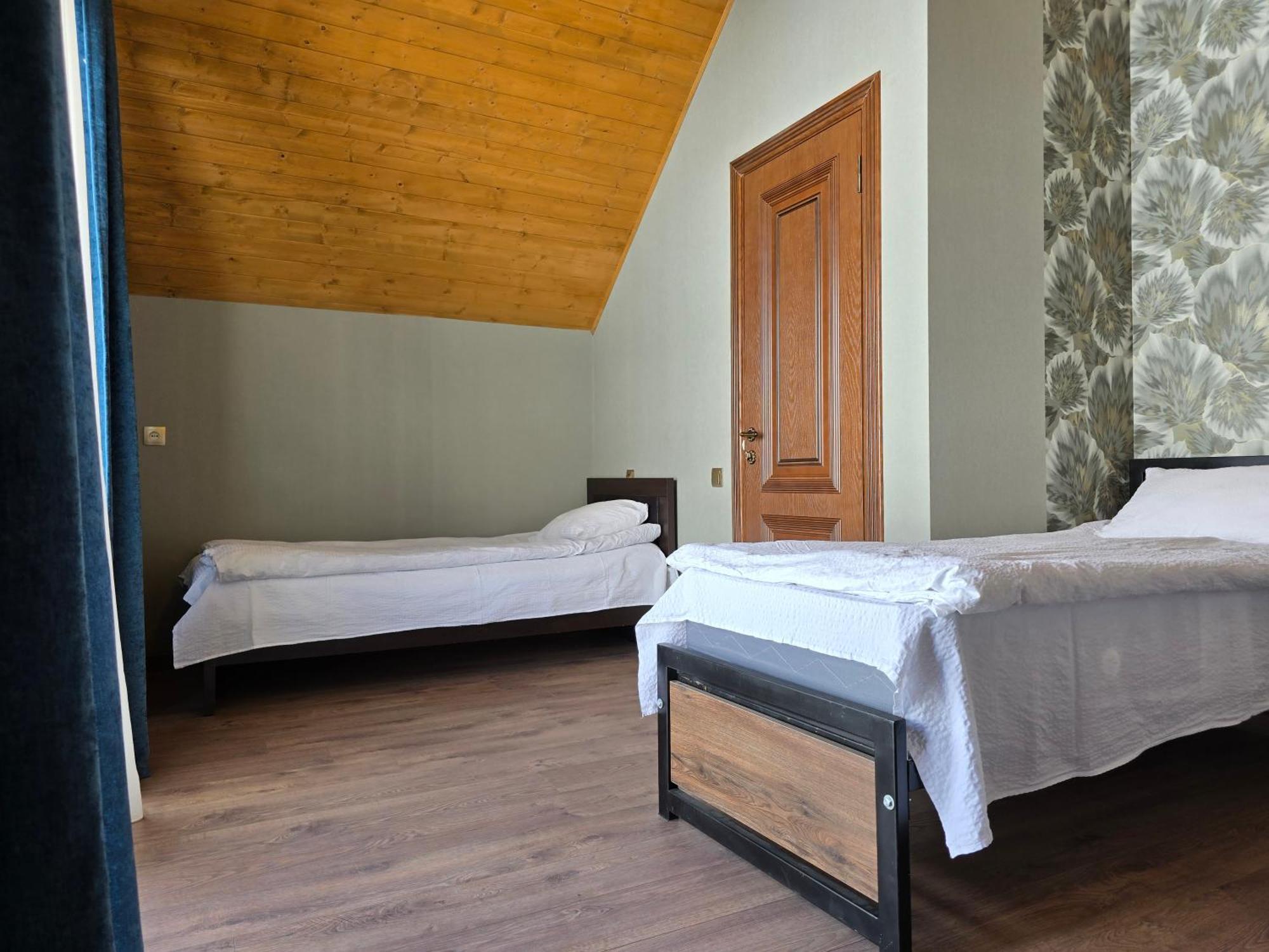 Kazbegi Folk Appartement Buitenkant foto