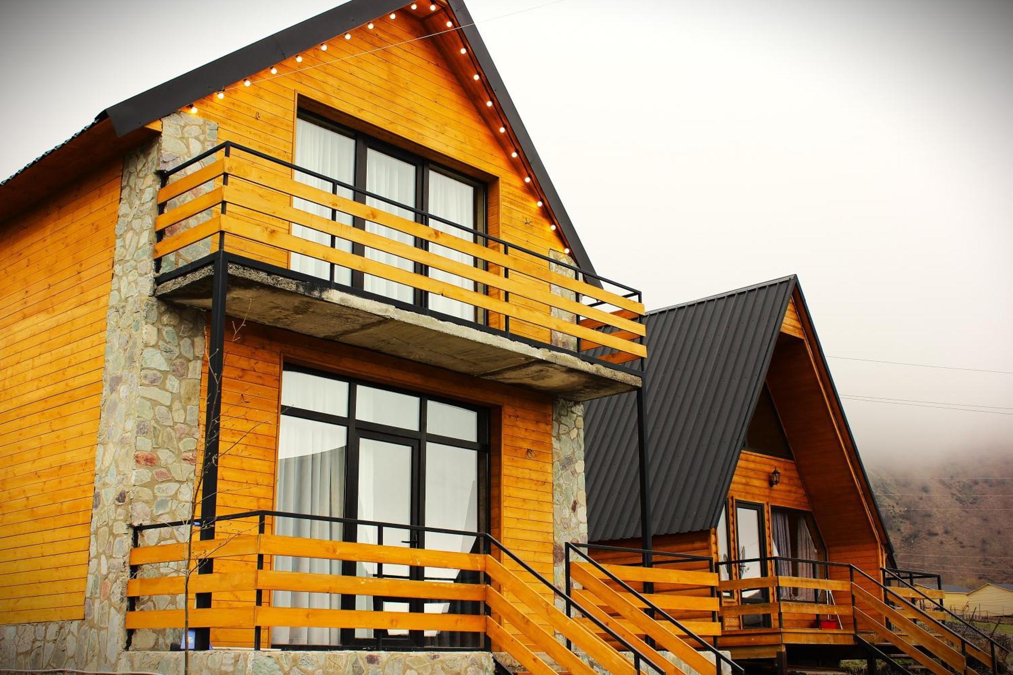 Kazbegi Folk Appartement Buitenkant foto